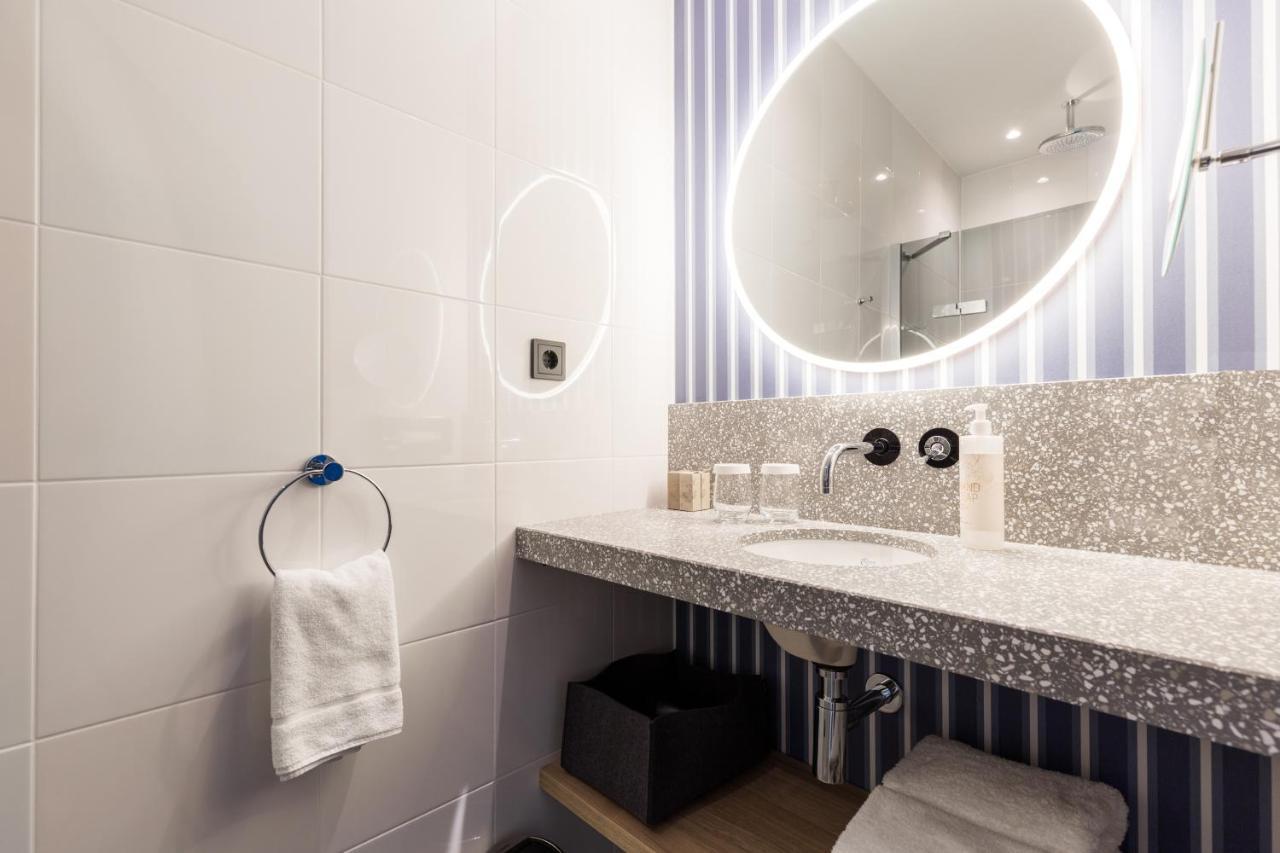 Van Der Valk Hotel Venlo Bagian luar foto