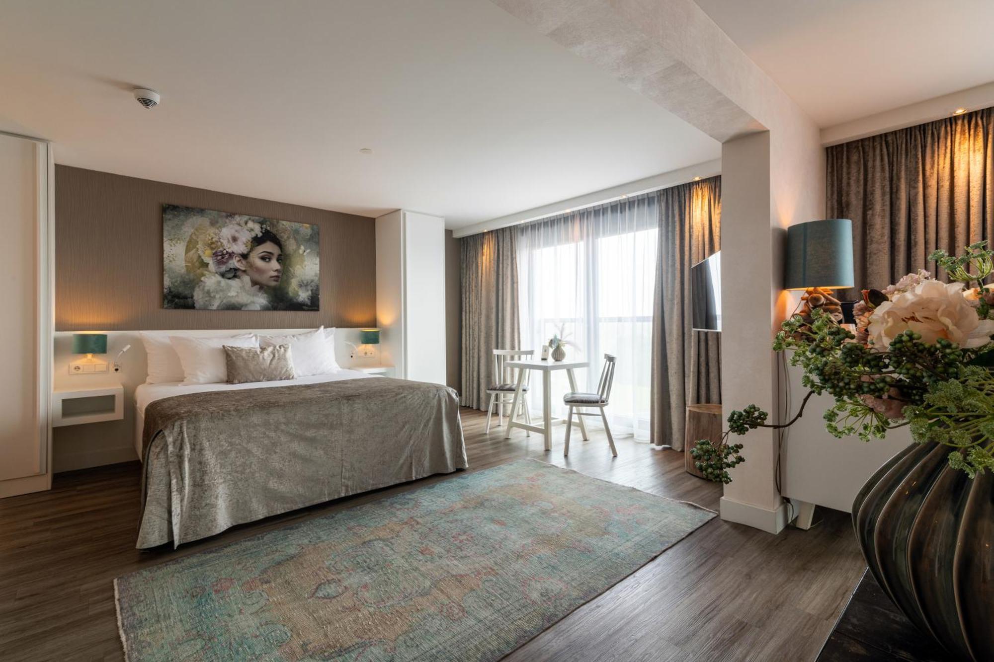Van Der Valk Hotel Venlo Bagian luar foto